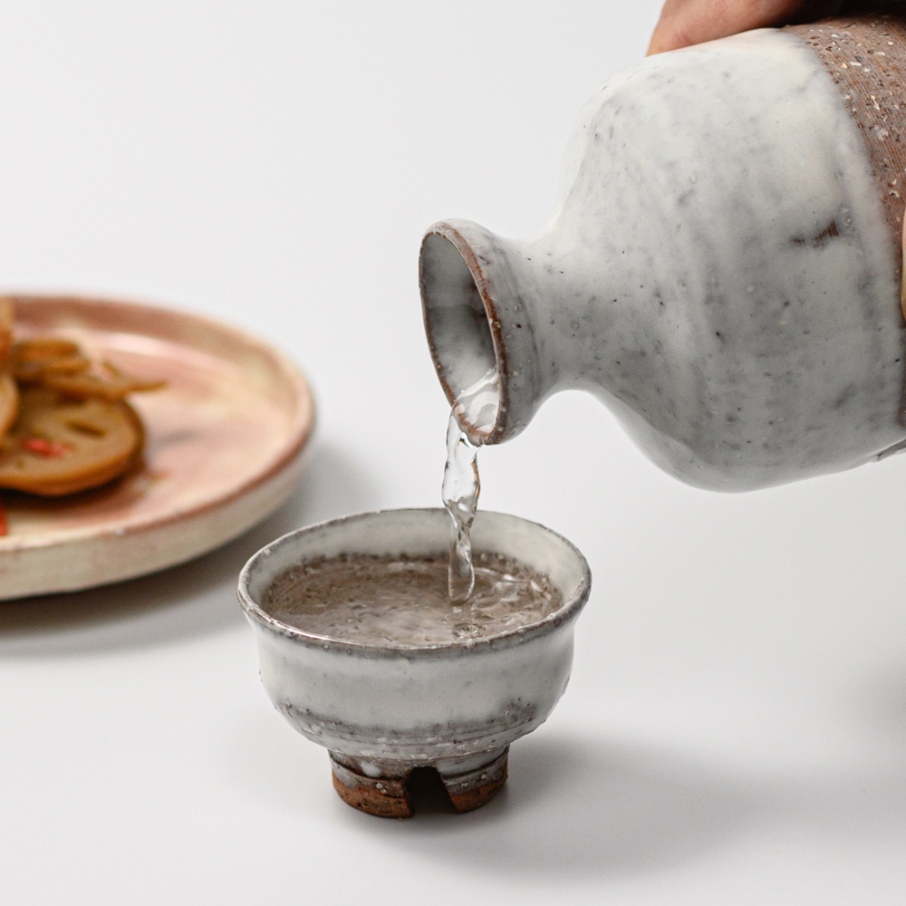 萩焼(伝統的工芸品)ぐい呑白萩掛分け柿の蒂No839