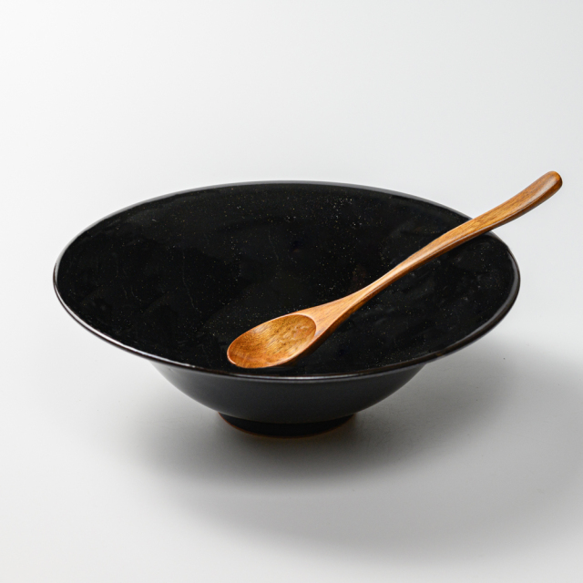 萩焼(伝統的工芸品)鉢銀黒星釉朝顔