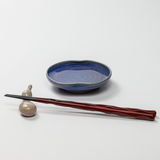 萩焼(伝統的工芸品)小皿透青釉豆形二辺