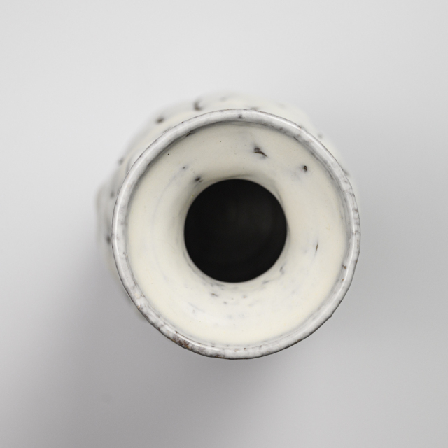 萩焼(伝統的工芸品)花入鬼白松徳利形耳付No1410