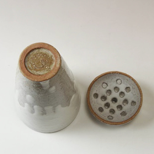 萩焼(伝統的工芸品)花入れ広口小白萩掛分け呉器(花留め選択)No1527