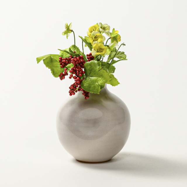 萩焼(伝統的工芸品)ミニ花入白姫丸えくぼNo1538