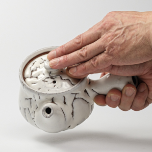 萩焼(伝統的工芸品)急須中大鬼白松筒鉄砲口