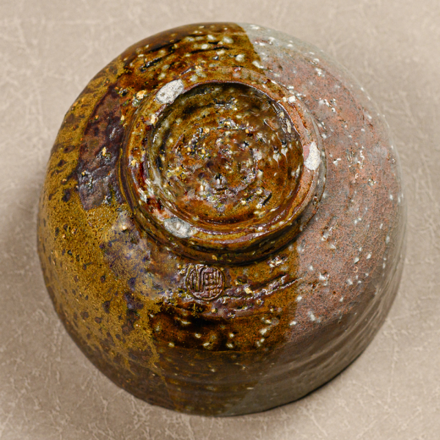 萩焼(伝統的工芸品)抹茶碗上掛分け(刷毛青荒＆鉄釉)半筒No1823