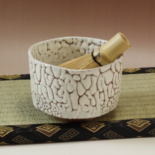 萩焼(伝統的工芸品)抹茶碗上鬼白松半筒面取