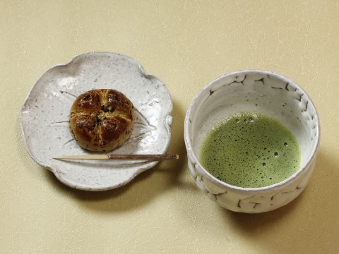 萩焼(伝統的工芸品)抹茶碗上鬼白荒竹胴締