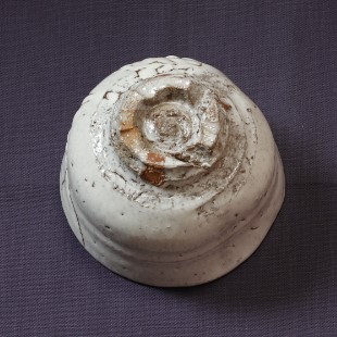 萩焼(伝統的工芸品)抹茶碗上鬼白荒竹沓形桜高台