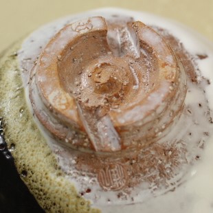 萩焼(伝統的工芸品)抹茶碗上掛分け(鬼白荒梅＆黒釉)馬盥