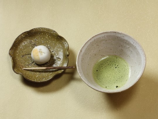 萩焼(伝統的工芸品)抹茶碗上鬼萩荒白井戸形