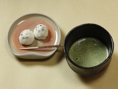 萩焼(伝統的工芸品)抹茶碗上黒釉端反