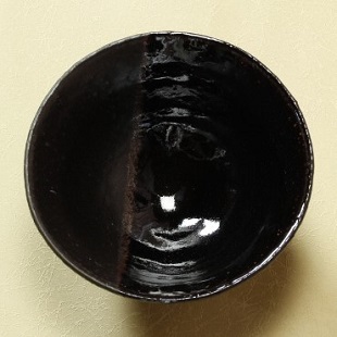 萩焼(伝統的工芸品)抹茶碗上掛分け(黒釉＆銀黒星釉)端反