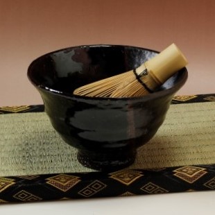 萩焼(伝統的工芸品)抹茶碗上掛分け(黒釉＆銀黒星釉)端反