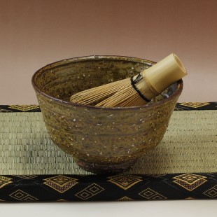 萩焼(伝統的工芸品)抹茶碗特緑釉荒端反