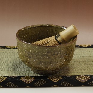 萩焼(伝統的工芸品)抹茶碗特緑釉荒半筒