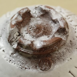 萩焼(伝統的工芸品)抹茶碗特鬼白荒松碗形桜高台