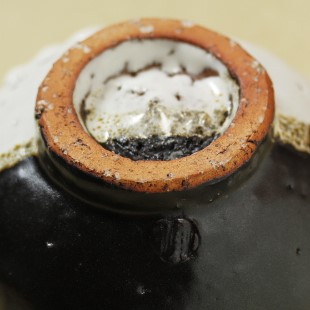 萩焼(伝統的工芸品)抹茶碗極上掛分け(鬼白荒竹＆黒釉)四方