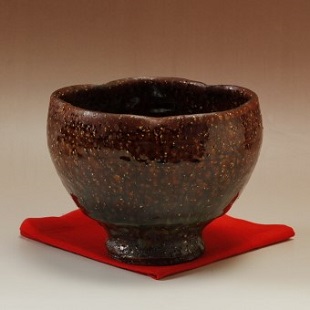 萩焼(伝統的工芸品)抹茶碗特大鉄赤釉荒呉器輪花