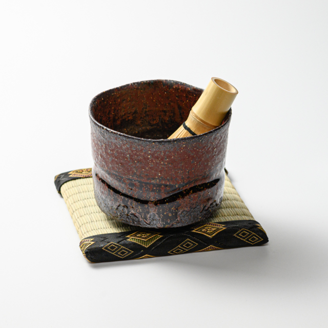 萩焼(伝統的工芸品)抹茶碗特上大鉄赤釉鬼荒半筒線彫