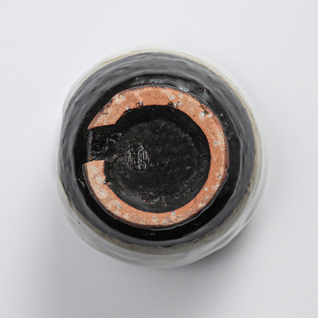 萩焼(伝統的工芸品)湯呑小掛分け(鬼白荒竹＆黒釉)呉器ヘラメ