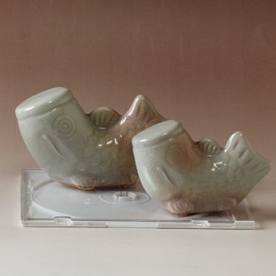 萩焼(伝統的工芸品)置物豆姫萩「親子鯉」No2203