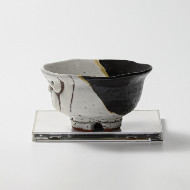 萩焼(伝統的工芸品)飯碗大掛分け(鬼白荒松＆黒釉)朝顔No360