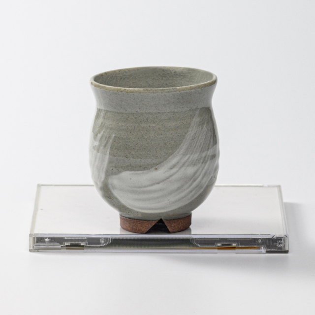 萩焼(伝統的工芸品)湯呑小刷毛青丸