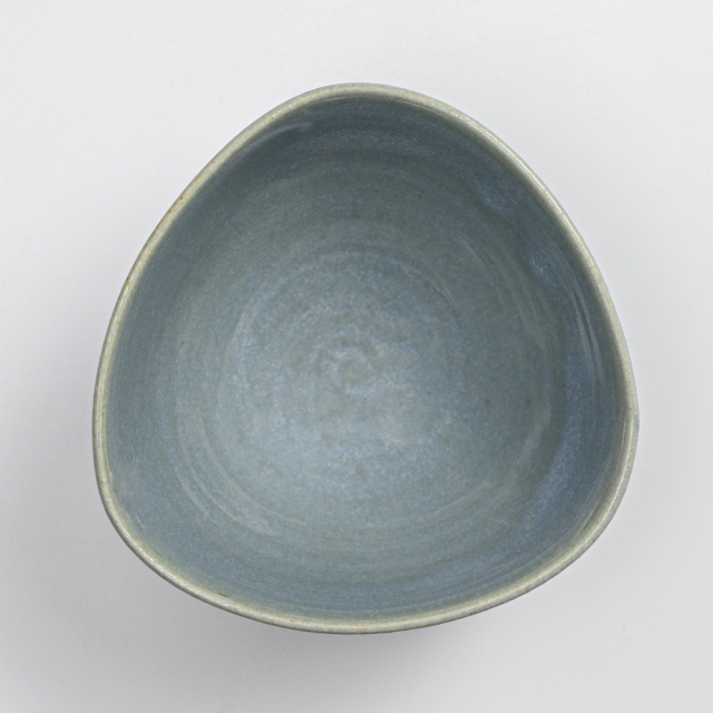 萩焼(伝統的工芸品)小鉢大淡青釉三方
