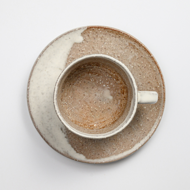 萩焼(伝統的工芸品)カップ＆ソーサ白萩掛分け胴締No529