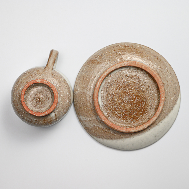 萩焼(伝統的工芸品)カップ＆ソーサ白萩掛分け胴締No529