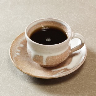 萩焼(伝統的工芸品)カップ＆ソーサ白萩掛分け胴締No529