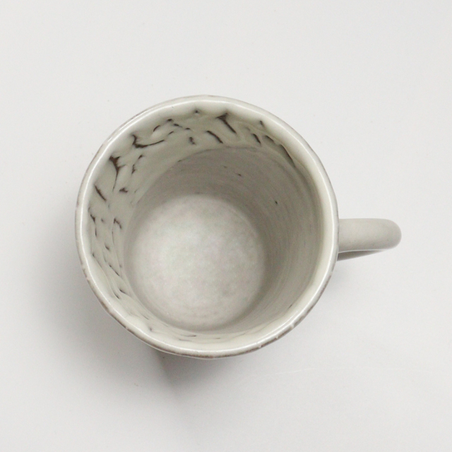 土冶器質 カップ 白(陶芸品) 土冶器質 カップ 白(陶芸品)