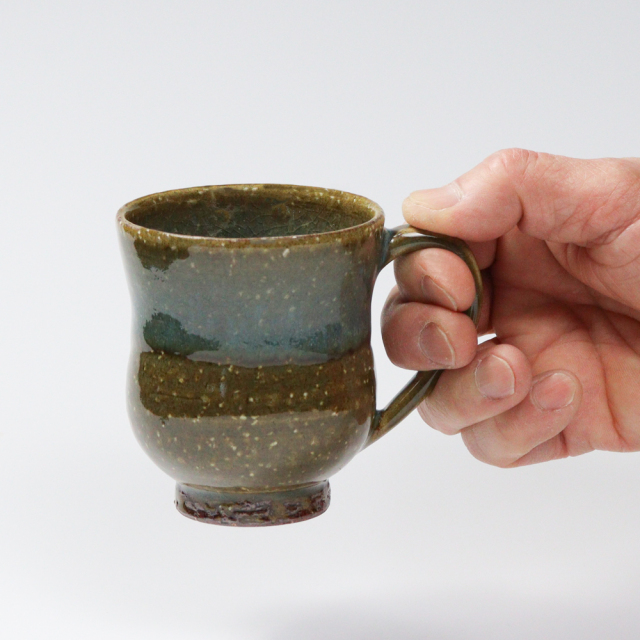 萩焼(伝統的工芸品)マグカップ小鉄青釉胴締No582