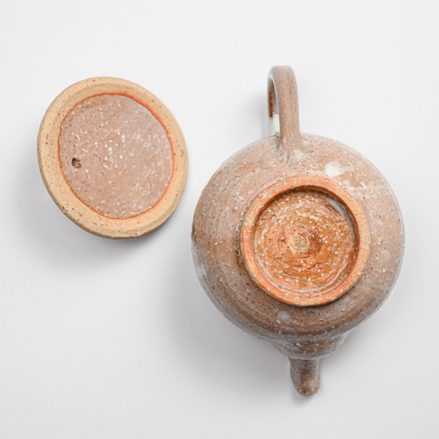 萩焼(伝統的工芸品)ポット白萩掛分け丸No625