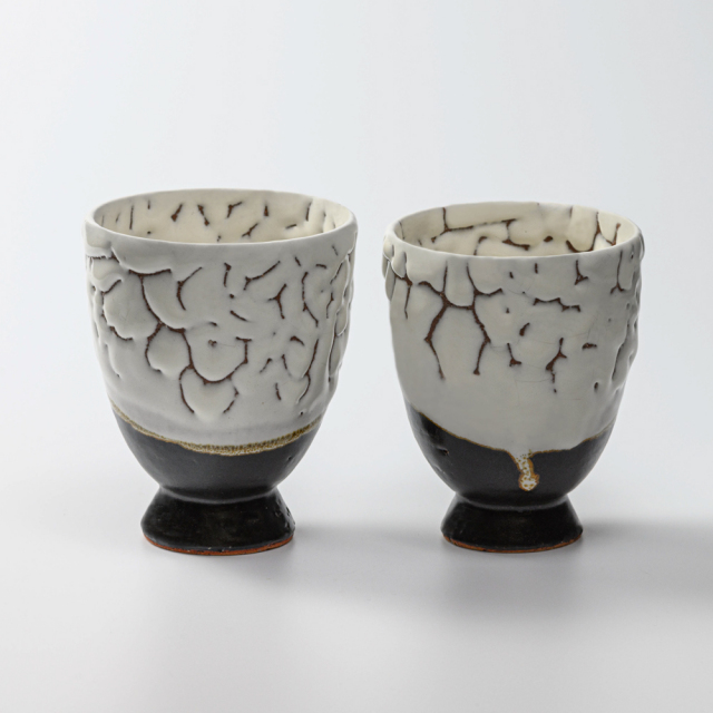 萩焼(伝統的工芸品)タンブラー大掛分け(鬼白松＆黒釉)呉器撥高台No732