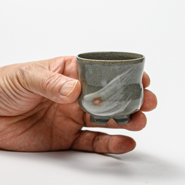 萩焼(伝統的工芸品)ぐい呑刷毛青胴締No804