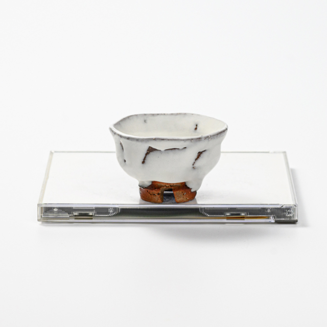 萩焼(伝統的工芸品)ぐい呑鬼白竹柿蒂No824