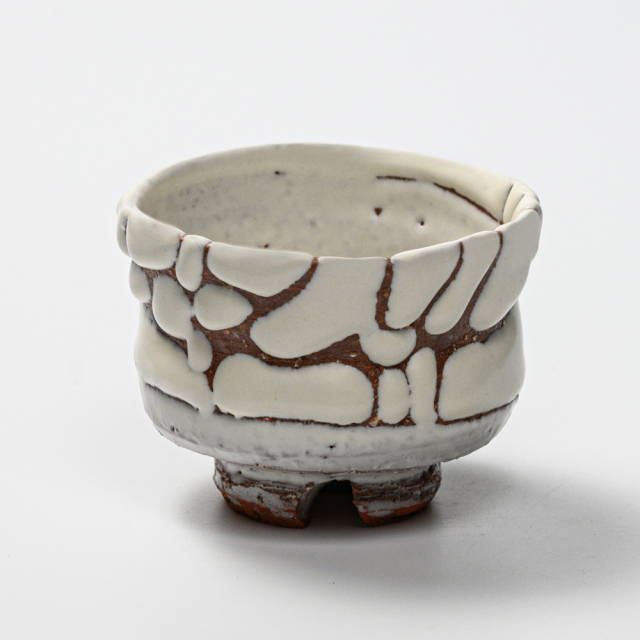 萩焼(伝統的工芸品)ぐい呑鬼白荒特胴締割高台No825