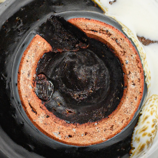 萩焼(伝統的工芸品)ぐい呑掛分け(鬼白竹＆黒釉)井戸形猪口No833