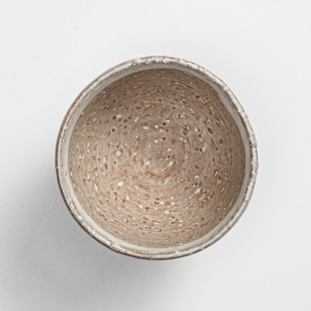 萩焼(伝統的工芸品)ぐい呑白萩掛分け井戸形No838