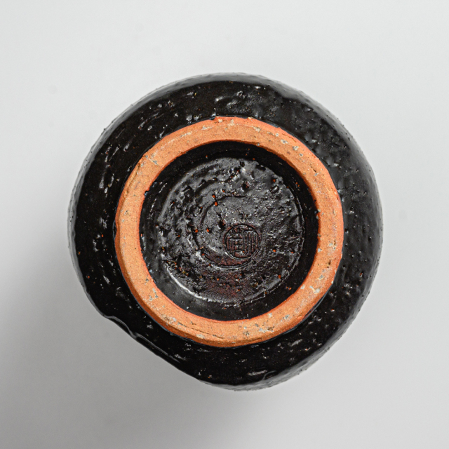 萩焼(伝統的工芸品)徳利掛分け(鬼白松＆黒釉)肩衝叩き