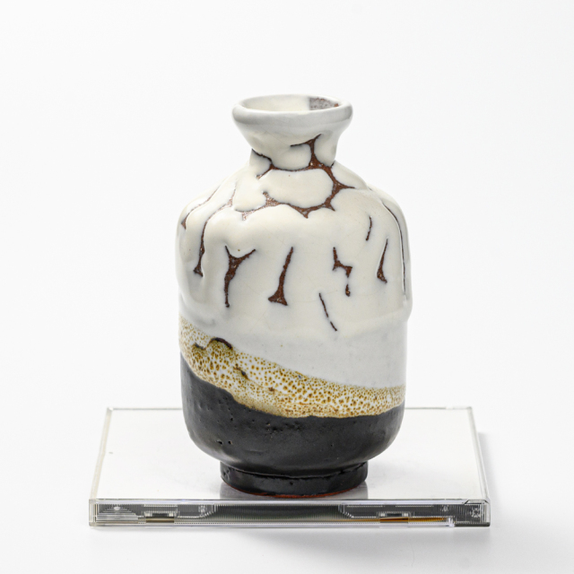 萩焼(伝統的工芸品)徳利掛分け(鬼白松＆黒釉)肩衝