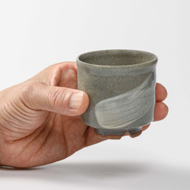 萩焼(伝統的工芸品)小湯呑刷毛青筒No94