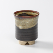 萩焼(伝統的工芸品)湯呑小掛分け(黒釉＆わら)端反No12