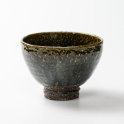 古美術品◼️かなり古そうな萩焼？の抹茶茶碗が蔵から出て来た。 古美術 猫 - 古萩茶碗 | 古美術品専門サイト fufufufu.com