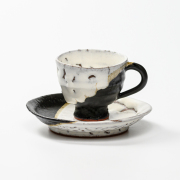 萩焼(伝統的工芸品)カップ＆ソーサ掛分け(鬼白竹＆黒釉)井戸形No527