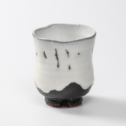 萩焼(伝統的工芸品)湯呑大掛分け(鬼白竹＆黒釉)胴締No60