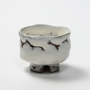 萩焼(伝統的工芸品)ぐい呑鬼白荒竹胴締割高台No827