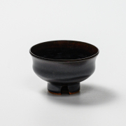 萩焼(伝統的工芸品)ぐい呑銀黒星釉柿の蒂No843