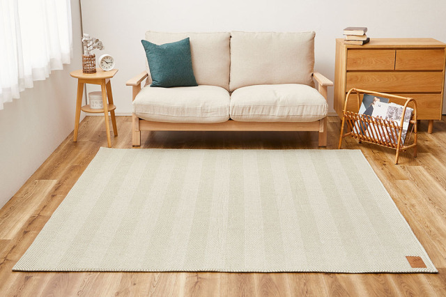 ヘリンボンラグ