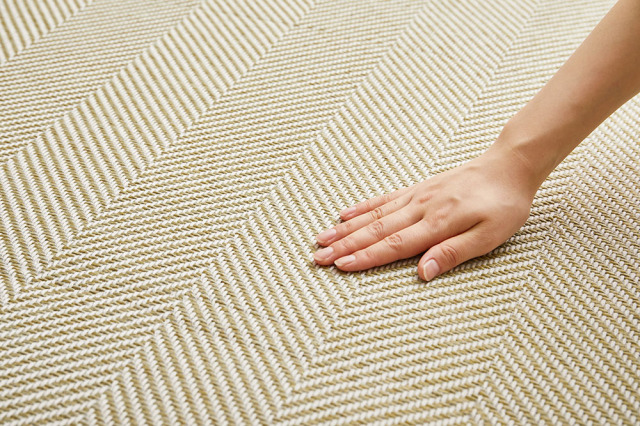 ヘリンボンラグ